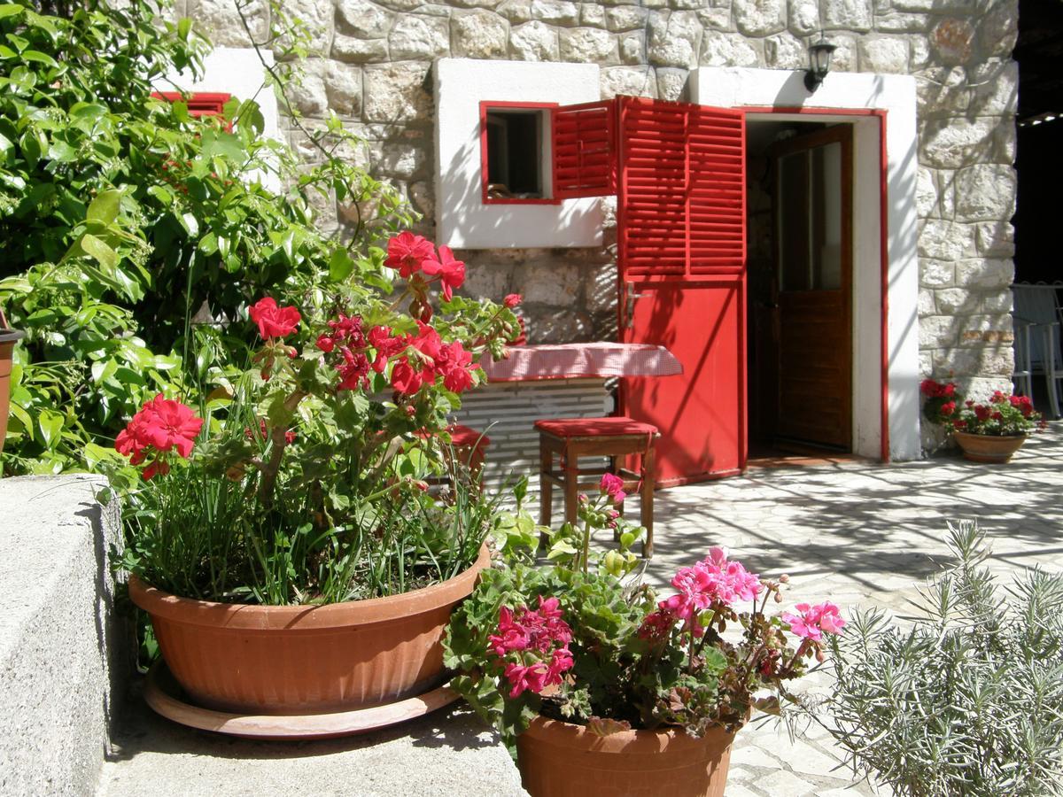 Stone House In Buljarica Vila Petrovac Exterior foto